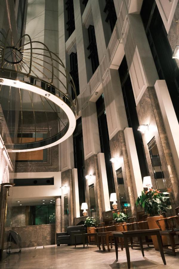 Kurashiki Royal Art Hotel Bagian luar foto