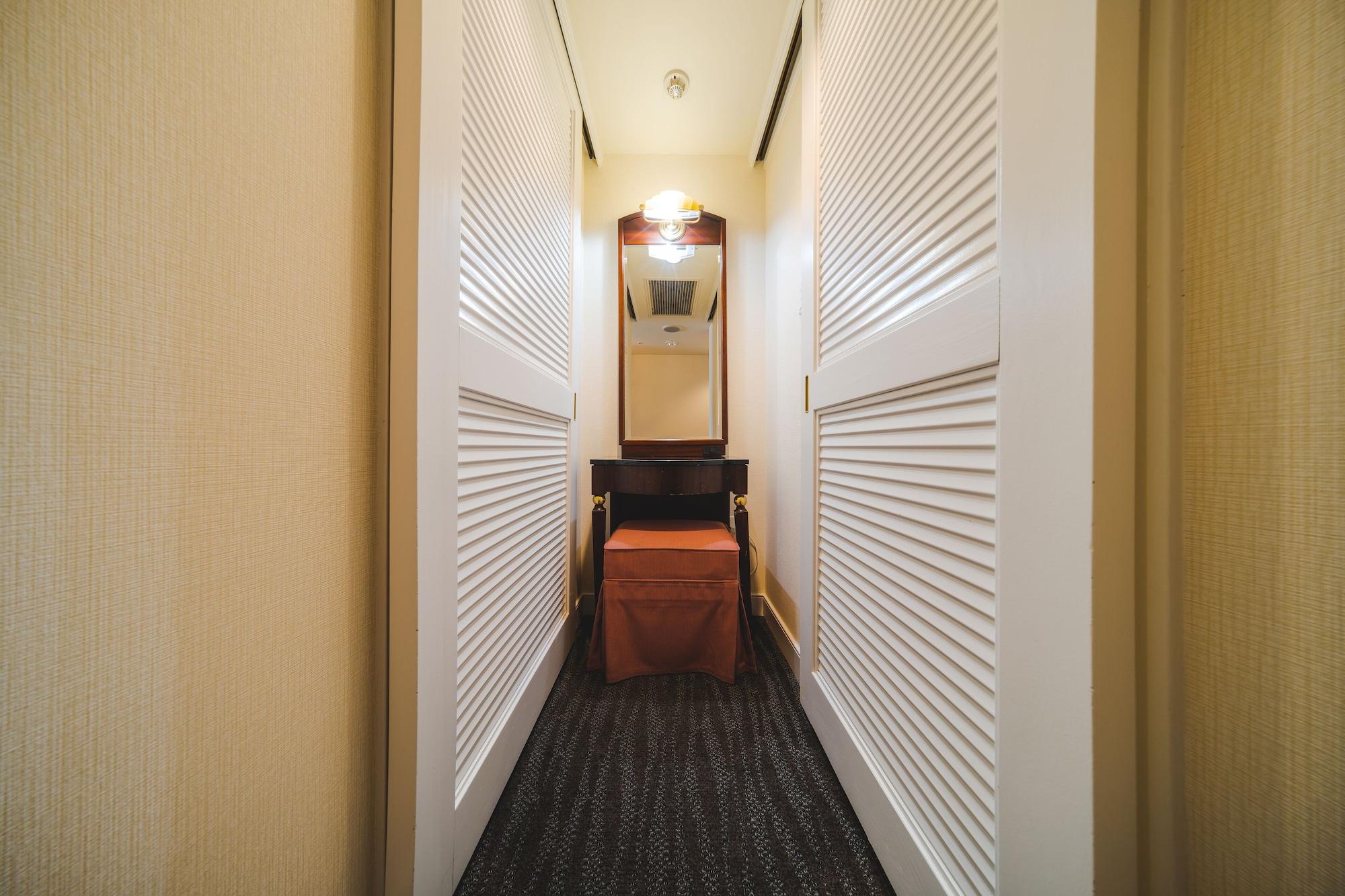 Kurashiki Royal Art Hotel Bagian luar foto